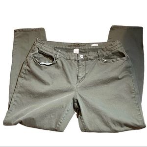 Arizona Jean Co distressed army green jegging - Size 17 - NWOT